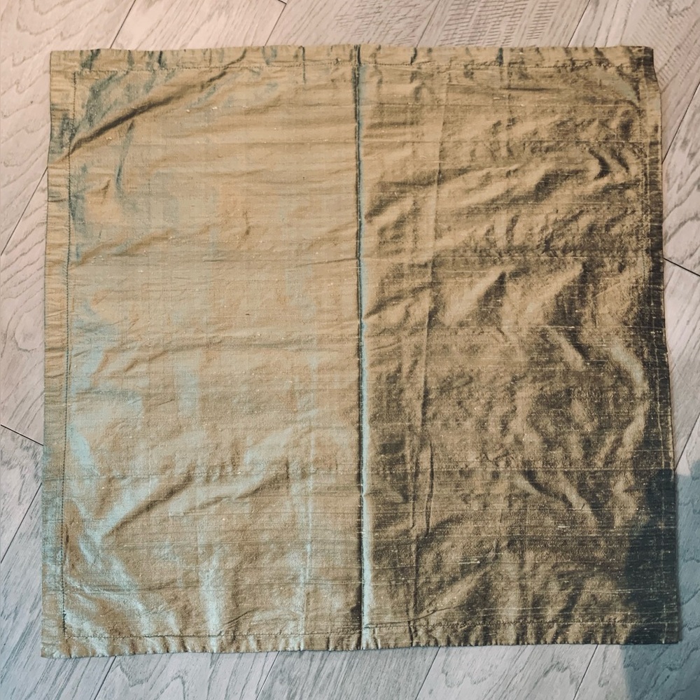 100% Silk Euro-Sham 28.5”